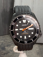 Load image into Gallery viewer, Seiko Covert Custom

