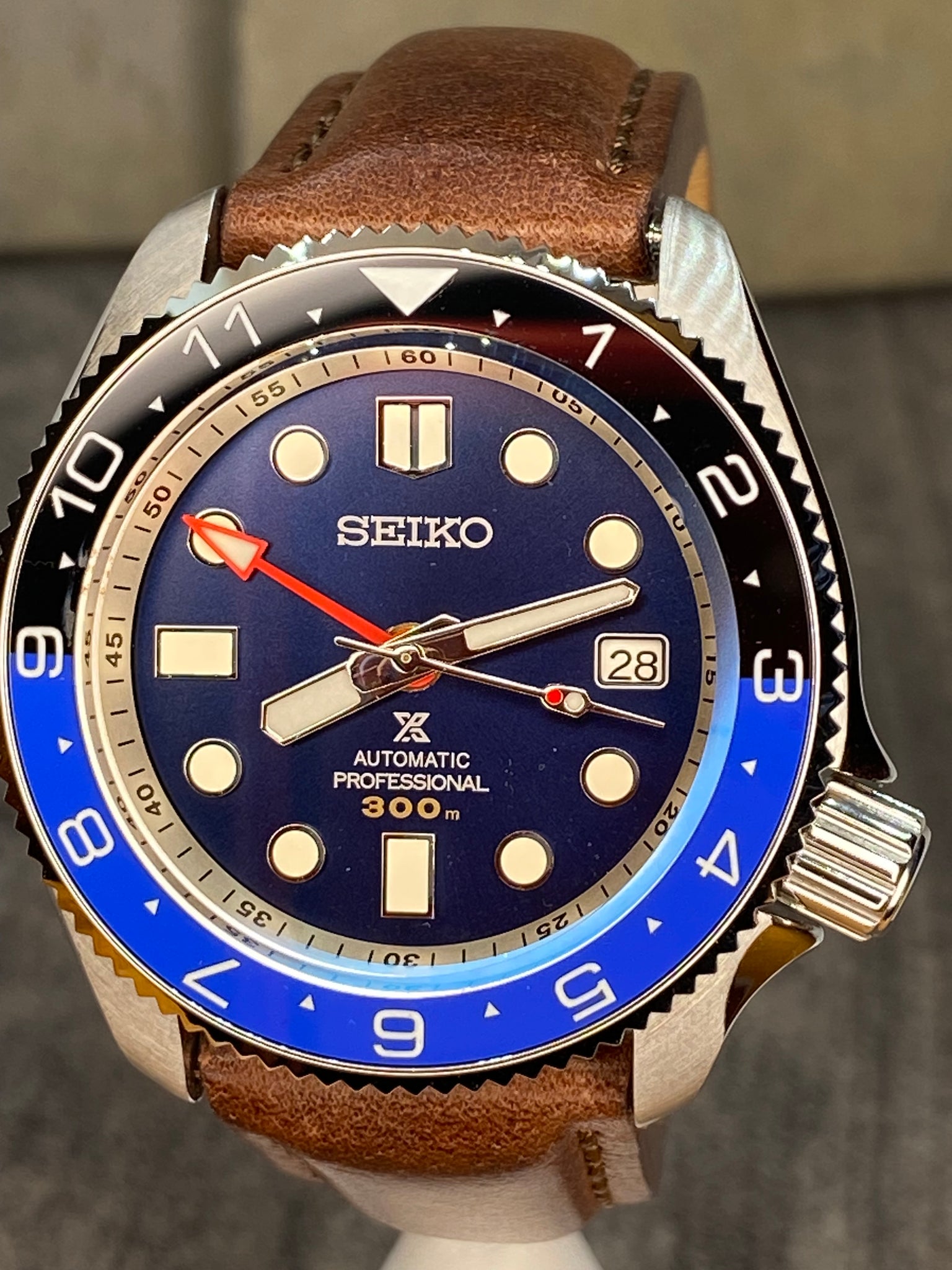 Seiko GMT Custom SKX – Davids Collectibles LLC